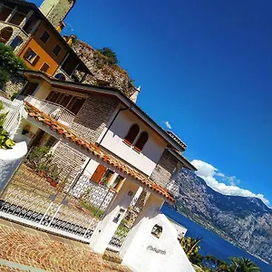 La Madrugada Aparthotel Malcesine